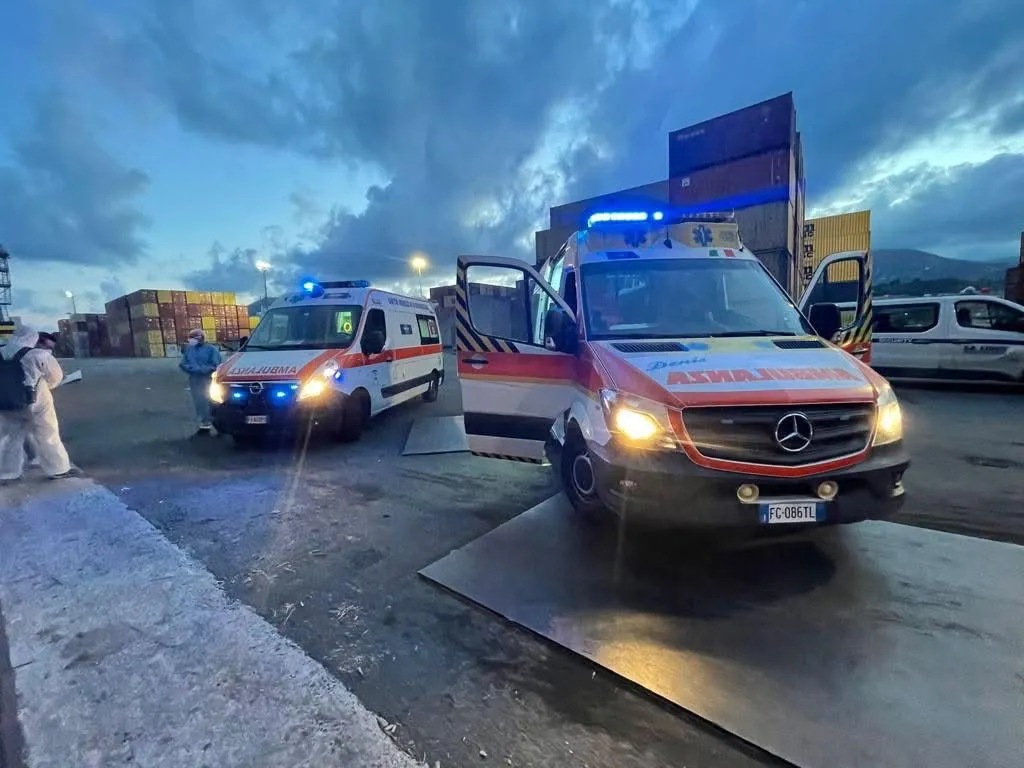 Come parlare con un genitore anziano del trasporto sanitario